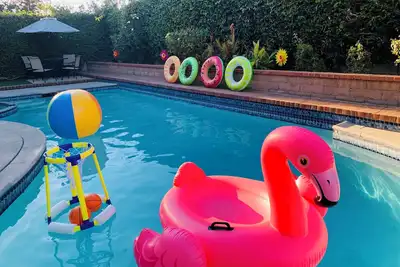 Image de Fun-Filled Family Vacay Home! 15 min to Disney!