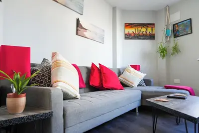 Pass the Keys | Cosy Flat On Harbour Front