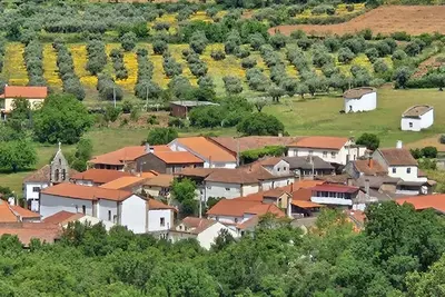 Image de Retraite confortable dans une maison typique à Salselas chez Casa MÃE