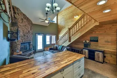 Image de Spacious Cozy 2+ Br 2 Bath  Getaway Ski Winter Park & Granby Dog Ok Pool Hot Tub