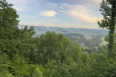 Image de Stunning Family Retreat overlooking Golf Course