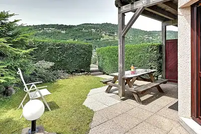 Image de Chez Géraldine - Appt à la Bresse vue montagne