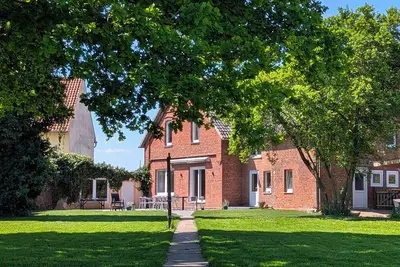 Image de Großes Haus Direkt an der Weser bei Rinteln bis 20 Personen!