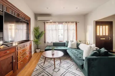 Well-Preserved Quintessential 1922 Craftsman