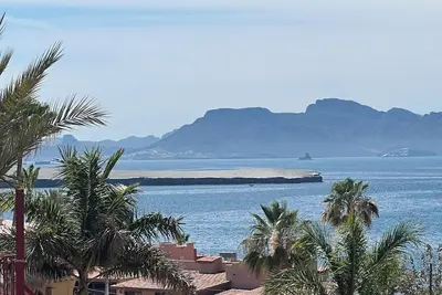 Image de Cozy 1-bedroom, Full bath, full kitchen. Beautiful ocean Views!