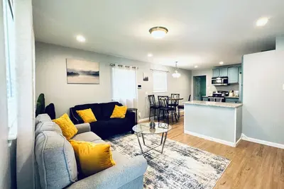 Image de 3 Bed 3 Bath, Fenced Home Close to Downtown Durham, Duke, Durham Tech, Rtp, Nccu