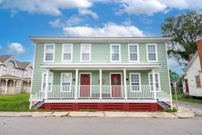 Image de Rise ☼ a Prime 3/1. 5 unit, walk to Forsyth Park!