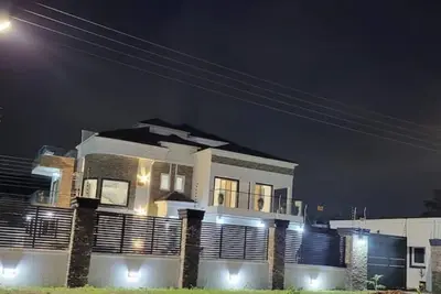 Image de Superb 4-bedroom house in Accra with Ac and Swimming Pool