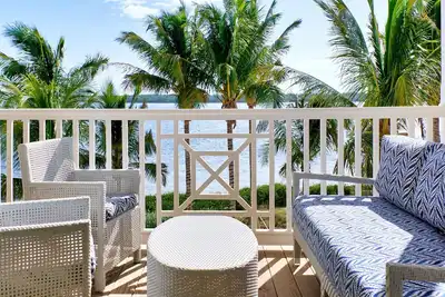 Image de Right in the Middle of Florida Keys | Relaxing Private Beach & Outdoor Pools