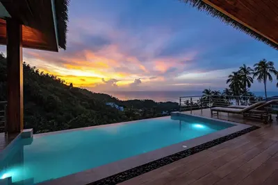 Image de \"Sunrise Hills\" Tranquil 4br pool villa sea view