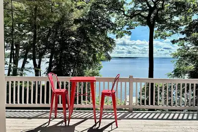 Image de Waterfront Home with Hot Tub, Sauna & Views!