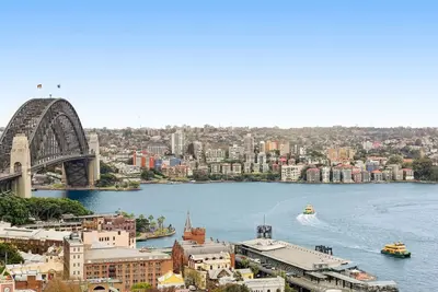 Image de Spectacular Apartment with Harbour Bridge Views!