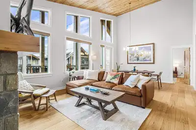 Image de Spring Creek Vacations 2 Br Elevated Condo 412tm