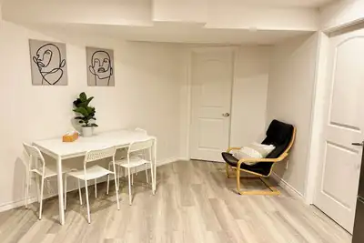 Image de Rocky Mountains Respite - 12 minutes from Yyc airport