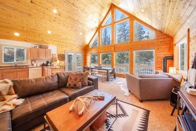 Image de Breck Ski Chalet 4br 3ba 10 person Hot Tub Starlink Xbox