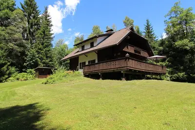 Image de Authentique chalet avec sauna et grand jardin