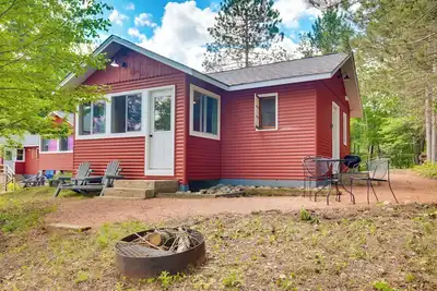 Image de Bearskin Lake Cabin: Fish, Boat & Relax!