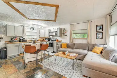 Image de Sterling Home w/ Patio, Bbq Grill & Fire Pit!