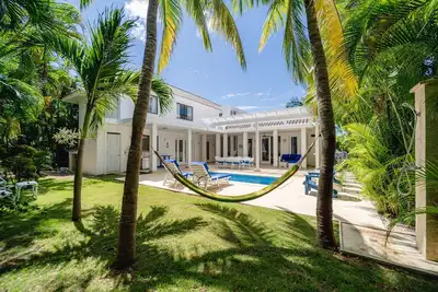 Image de Une Villa de Rêve Bleue pour Invités au Punta Cana Village!