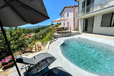 Image de villa ipnotica - vues panoramiques et piscine exquise - 7 personnes - très éléga