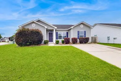 Image de House with fenced-in yard, wifi, + near Augusta National