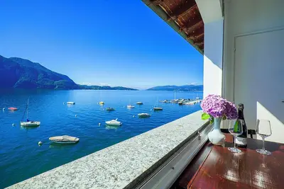 2-room apartment with balcony in direct lakeside location