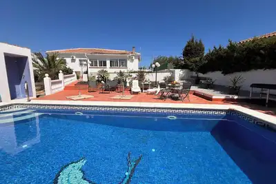 Image de Tranquilo y Espacioso Chalet en Torrox Costa