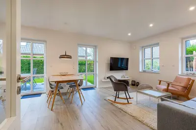 Image de Moderne Ferienwohnung \"hafenmuschel\" mit AuĂźensauna und Exklusiver Ausstattung
