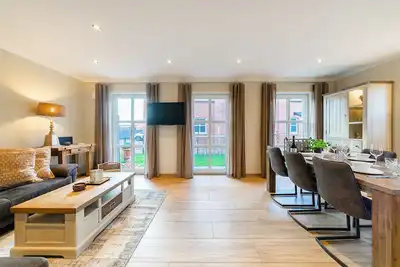 Image de Ostfriesisches Paradies - Luxuriöses Ferienhaus mit Garten in Greetsiel