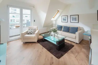 Image de Die Ferienwohnung \"Loft 10\" liegt im Damenpfad (im Westteil der Insel), in unmit