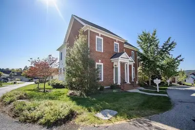 Image de Updated townhouse, conveniently located 2 miles from Vt campus, and downtown Blacksburg