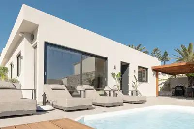 Image de Mousses Villa, with Pool & Spa Whirlpool by the Beach