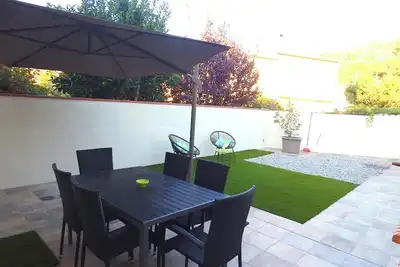 Image de Pour 6/7 personnes, Begur, Maison jumelée très lumineuse à l'entrée de la ville