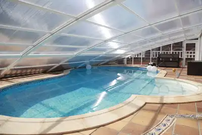 Image de Apartamento Totalmente Nuevo con Piscina Cubierta y Cerca de Varias Playas