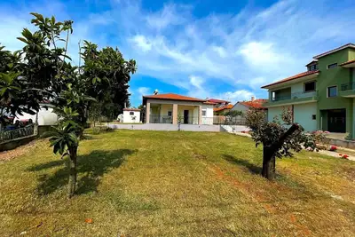Image de Family-Friendly Villa with Parking & Garden