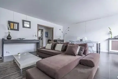 Image de V. Hugo / carrefour Pompe 16e