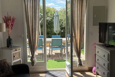 Image de Charmante petite maison entre nature et mer