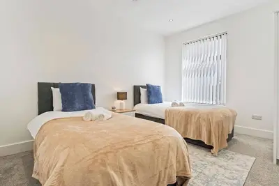 Image de Charming House • Free Parking • FastWiFi • SmartTV
