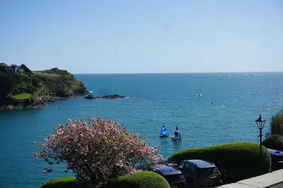 Image de A Victorian Apartment With Exceptional Estuary Views Of The River Fowey.