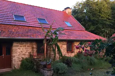 Image de Grande maison pour des vacances en famille, des stages de yoga ou de méditation.