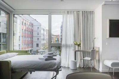 Image de Cozy 1-bedroom hotel with fitness room, WiFi in fabulous Nyon