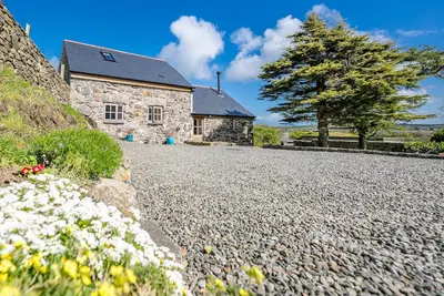 Image de Two bedroom barn conversion on Anglesey | Bwthyn-Cerrig