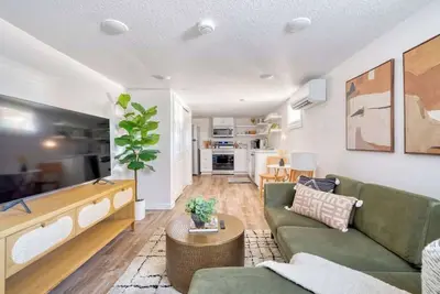 Image de Vibrant Portland Getaway - Chic Flat