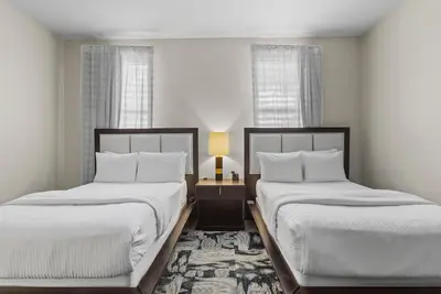 Image de 3rd Floor Downtown Doral Studio Ada, Pool, Kitchen