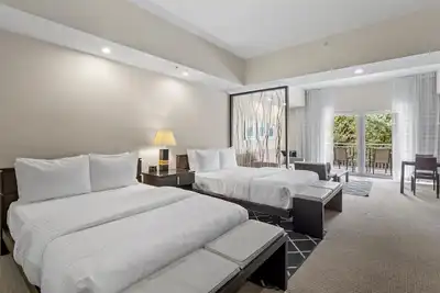 Image de Perfect for Families, Large Studio, Pool & Parking