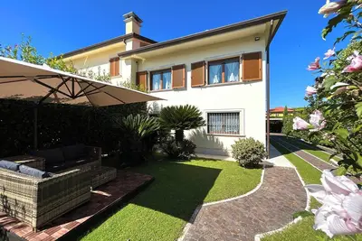 Image de Villa Stephen, elegant semi-detached villa with modern finishes and comforts
