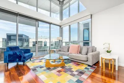 Image de New to Vrbo: 2br Apt Near Parliament House