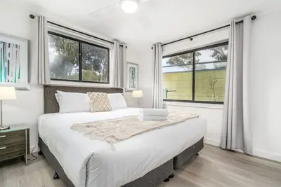 Image de Renovated Townhouse Close to the Cbd and Schools