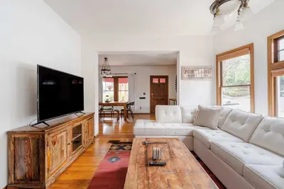 Image de 3br Craftsman - Vintage Charm - Great Location