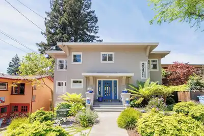 Image de Beautiful, large Berkeley home near Gourmet Zone